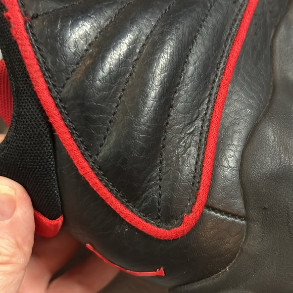 Nike Air Jordan Pro Strong Bred Black University Red DC7911-061 Kids Size 4Y - Picture 10 of 13